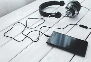 里沙利松渴望冬窗回归埃弗顿，热刺有意波尔图中锋阿格霍瓦