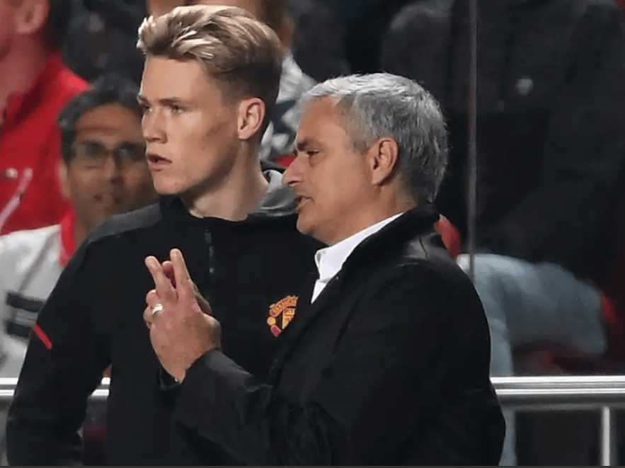 穆帅预测本菲卡一月份登顶，希望冬窗，购买2名球员，期待欧冠首胜